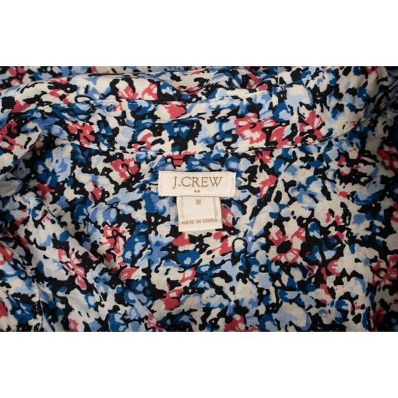 J.Crew Womens Shirt Top Blouse Popover Size M Navy Blue Floral 1/2 Button Front - Picture 6 of 6